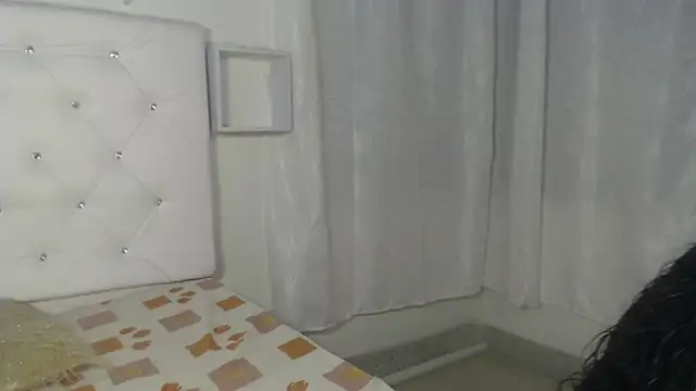 Snapshot of tatixxxvega chatting on October 3, 2025, 1:34 pm tatixxxvega online show from October 3, 2025, 1:34 pm