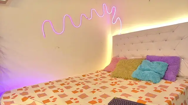 Snapshot of tatixxxvega chatting on October 15, 2025, 1:30 pm tatixxxvega online show from October 15, 2025, 1:30 pm