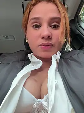 ANNA  SMITH online show from September 15, 2025, 8:20 pm
