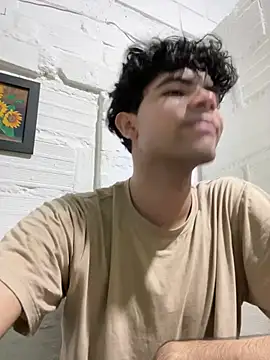 Axel-Mejia online show from April 10, 2026, 1:12 am