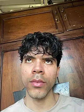 Axel-Mejia online show from February 18, 2026, 7:21 pm