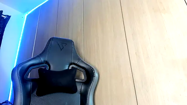 Snapshot of Latin_goddsexxx chatting on October 4, 2025, 8:16 am Latin goddsexxx online show from October 4, 2025, 8:16 am