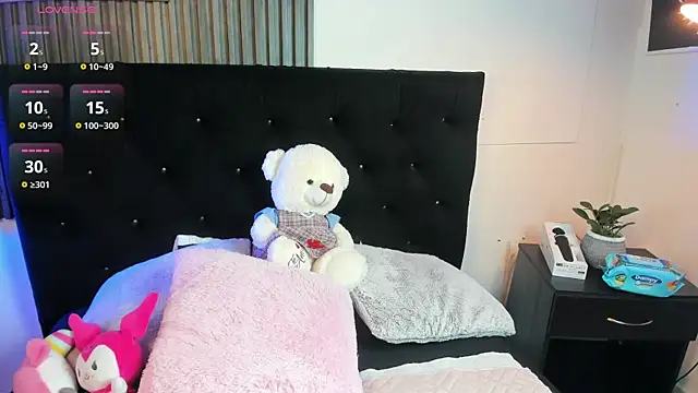 Snapshot of nanny__cute chatting on September 28, 2025, 4:41 am nanny cute online show from September 28, 2025, 4:41 am