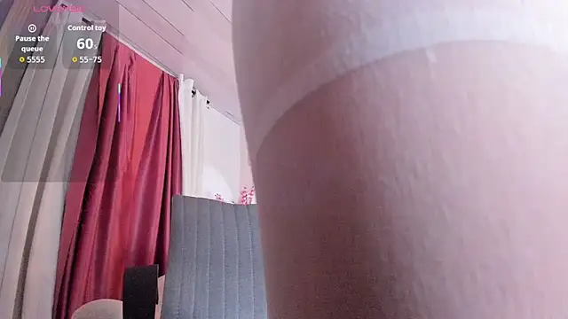 Snapshot of Jenie_fire_ chatting on September 24, 2025, 8:15 pm Jenie fire online show from September 24, 2025, 8:15 pm