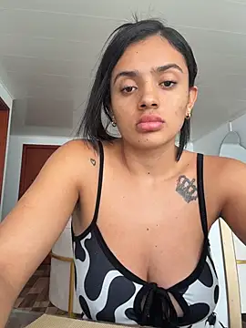 AnaaFaith  online show from April 18, 2026, 7:07 pm