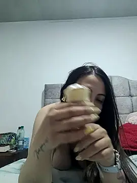 freya 26 online show from November 23, 2025, 12:09 am