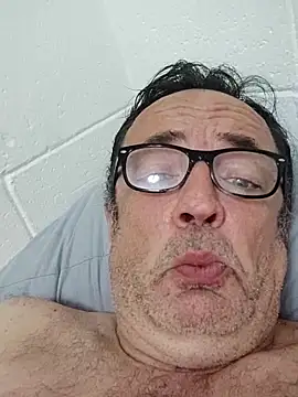 Txacas online show from September 14, 2025, 4:24 am