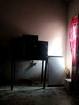 Snapshot of giannis090 chatting on September 15, 2025, 8:09 pm giannis090 online show from September 15, 2025, 8:09 pm