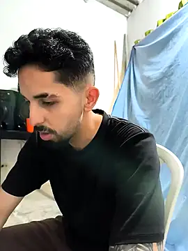 Snapshot of giannis090 chatting on September 30, 2025, 9:43 pm giannis090 online show from September 30, 2025, 9:43 pm