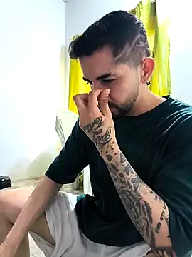 giannis090 online show from March 13, 2026, 8:25 pm