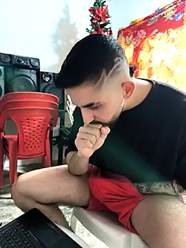 giannis090 online show from December 17, 2025, 9:20 pm