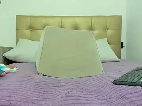 candy sex 18 online show from October 23, 2025, 12:09 am