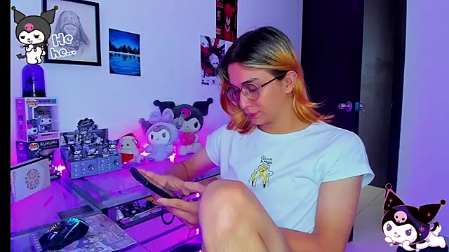 KeitaMoon online show from November 19, 2025, 7:58 pm