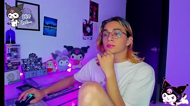 KeitaMoon online show from November 24, 2025, 7:47 pm