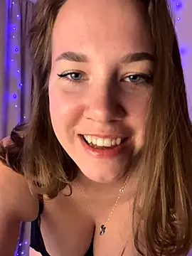 Snapshot of Candy_Foxxxy_ chatting on October 26, 2025, 2:39 pm Candy Foxxxy online show from October 26, 2025, 2:39 pm