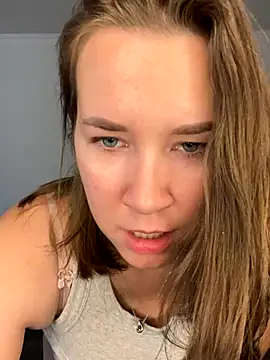 Snapshot of Candy_Foxxxy_ chatting on October 2, 2025, 10:29 am Candy Foxxxy online show from October 2, 2025, 10:29 am