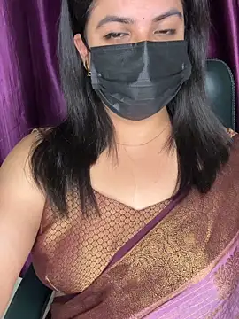 Snapshot of best_couple19 chatting on February 19, 2026, 7:00 pm best couple19 online show from February 19, 2026, 7:00 pm