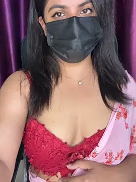 Snapshot of best_couple19 chatting on February 26, 2026, 7:14 pm best couple19 online show from February 26, 2026, 7:14 pm