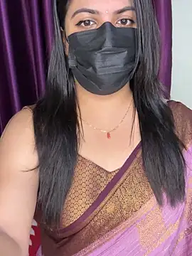 Snapshot of best_couple19 chatting on October 19, 2025, 2:09 pm best couple19 online show from October 19, 2025, 2:09 pm