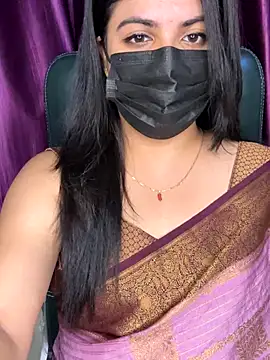 Snapshot of best_couple19 chatting on November 12, 2025, 6:56 pm best couple19 online show from November 12, 2025, 6:56 pm