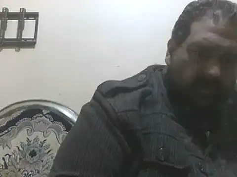 elpoop7305 online show from January 13, 2026, 9:30 pm