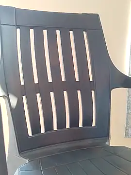 INTERNATIONAL0001 online show from October 5, 2025, 4:25 am