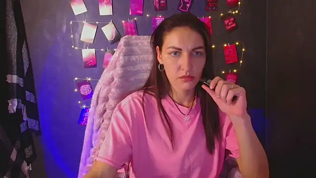 Aurora Loveu online show from November 13, 2025, 8:46 pm