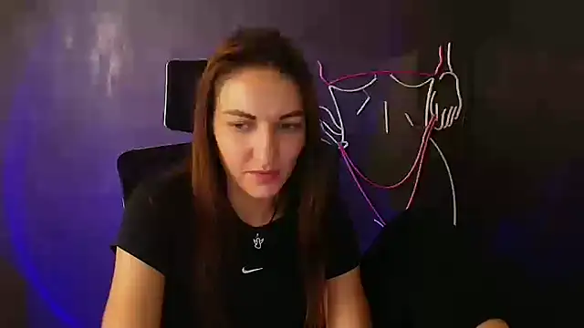 Snapshot of Aurora_Loveu chatting on October 9, 2025, 6:52 pm Aurora Loveu online show from October 9, 2025, 6:52 pm