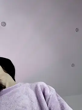 DragonFoxie online show from February 9, 2026, 8:45 am