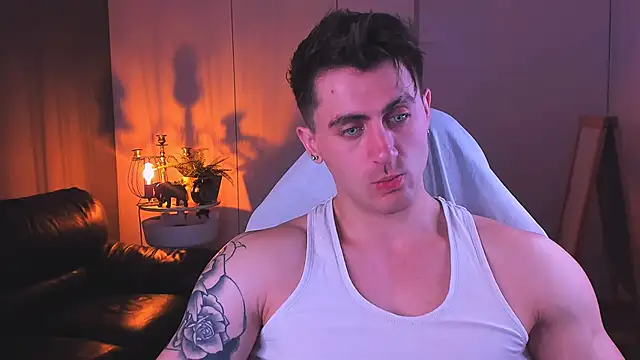 Snapshot of Oscar_Miller_ chatting on October 10, 2025, 9:04 pm Oscar Miller  online show from October 10, 2025, 9:04 pm