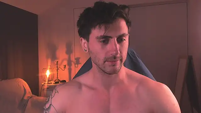 Snapshot of Oscar_Miller_ chatting on September 20, 2025, 9:31 pm Oscar Miller  online show from September 20, 2025, 9:31 pm