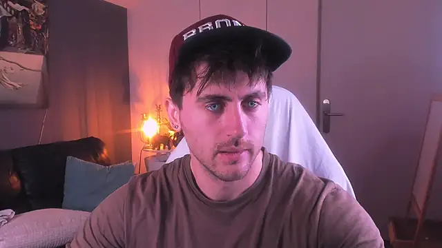 Snapshot of Oscar_Miller_ chatting on September 28, 2025, 9:11 pm Oscar Miller  online show from September 28, 2025, 9:11 pm