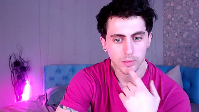 Oscar Miller  online show from March 14, 2026, 9:10 pm