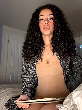 yasmingarcia online show from October 27, 2025, 11:00 am