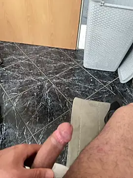 Snapshot of geilheit12 chatting on October 9, 2025, 9:10 am geilheit12 online show from October 9, 2025, 9:10 am