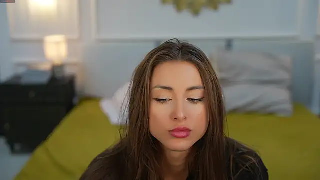 Snapshot of Luna_secretgirl chatting on September 30, 2025, 6:41 am Luna secretgirl online show from September 30, 2025, 6:41 am