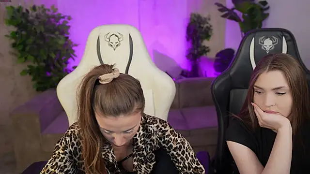 Snapshot of Luna_secretgirl chatting on September 17, 2025, 8:38 am Luna secretgirl online show from September 17, 2025, 8:38 am