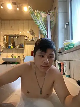 Kingpowerlittel online show from September 17, 2025, 4:42 pm