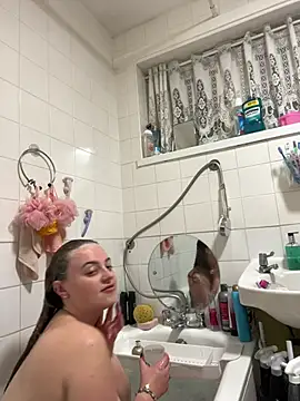 SexySashaxox online show from February 1, 2026, 7:56 pm