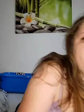 LioEstxh online show from October 7, 2025, 11:33 am