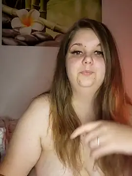 LioEstxh online show from October 5, 2025, 5:58 pm