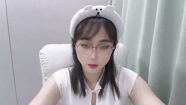 Snapshot of Honeysexy-1 chatting on October 30, 2025, 1:31 pm Honeysexy-1 online show from October 30, 2025, 1:31 pm