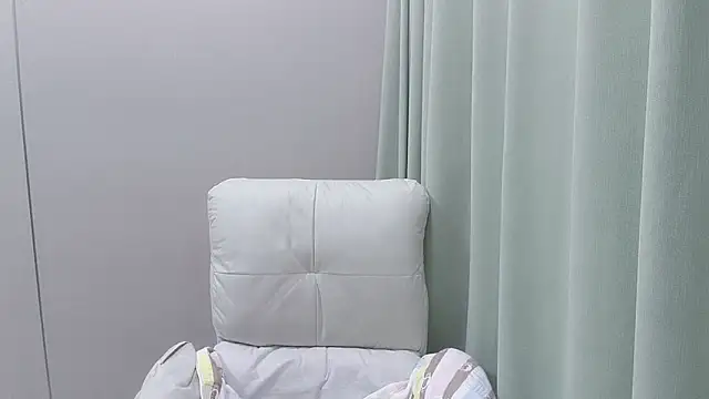 Snapshot of Honeysexy-1 chatting on November 1, 2025, 12:21 pm Honeysexy-1 online show from November 1, 2025, 12:21 pm