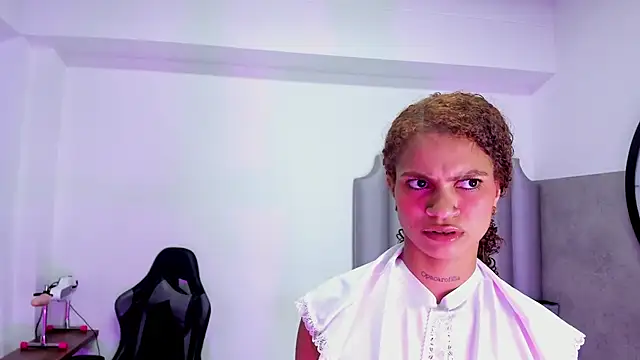 chubby sexy  online show from October 2, 2025, 4:27 am