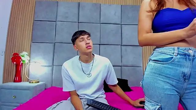 Snapshot of ChanellandMax chatting on September 25, 2025, 12:55 pm ChanellandMax online show from September 25, 2025, 12:55 pm