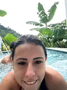 Snapshot of ChanellandMax chatting on October 27, 2025, 3:24 pm ChanellandMax online show from October 27, 2025, 3:24 pm