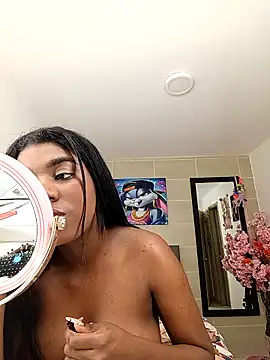 Snapshot of KendraChavez_ chatting on October 5, 2025, 6:04 am KendraChavez online show from October 5, 2025, 6:04 am