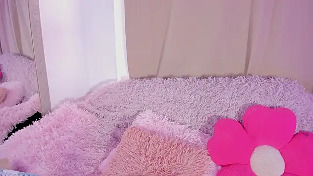 ameliiaa smith online show from February 12, 2026, 8:08 pm