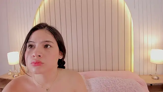 ameliiaa smith online show from November 3, 2025, 3:37 pm