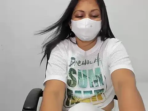 Snapshot of Crazy_Cat1995 chatting on October 5, 2025, 5:36 pm Crazy Cat1995 online show from October 5, 2025, 5:36 pm